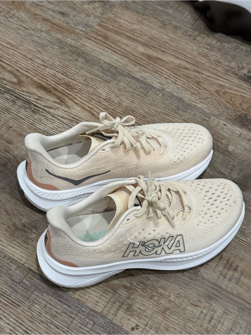 Hoka Women's Mach 6